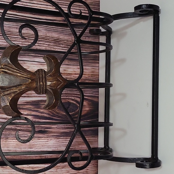 VTG Handcarved Wooden Fleur-de-lis Cast Iron decorative Towel Display Stand Rack - Picture 2 of 11